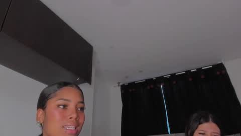 Snapshot of game_with_lesbians_ chatting on 8, 3, 2025 game with lesbians online show from 8, 3, 2025