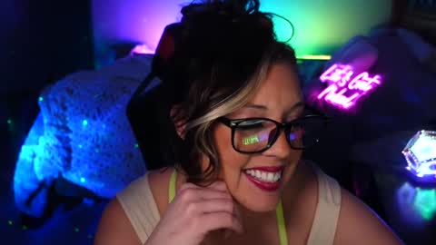 Jenna  - be back MONDAY night.  online show from 14, 1, 2025