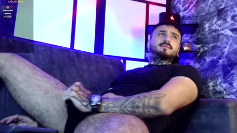 Chris  Dont forget to gift me thumb up Its very important to me and makes me happy AF  online show from 26, 11, 2025