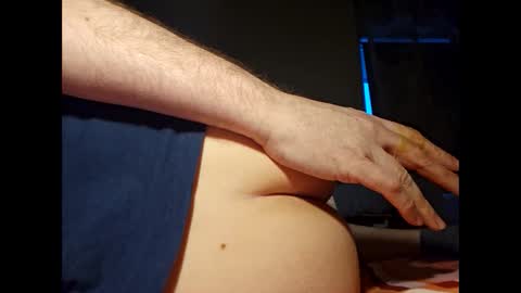 Snapshot of garbis11 chatting on 16, 12, 2025 garbis11 online show from 16, 12, 2025