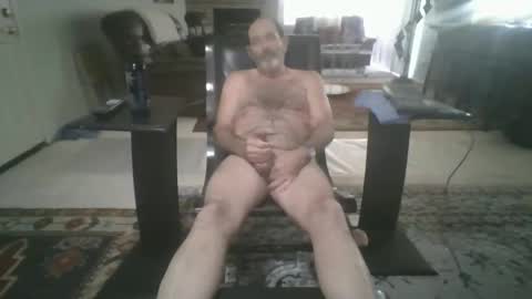 Snapshot of garbwild chatting on 15, 1, 2025 GarBwild online show from 15, 1, 2025