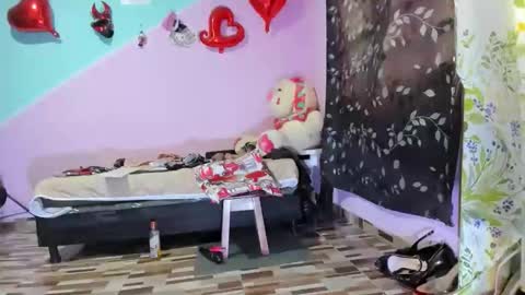 Snapshot of gaticahot001 chatting on 28, 10, 2025 Diana online show from 28, 10, 2025