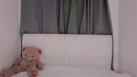 Vnecis Marn online show from 15, 11, 2025