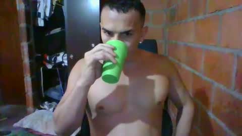 Snapshot of gattitosexy_95 chatting on 21, 2, 2025 gattitosexy_95 online show from 21, 2, 2025