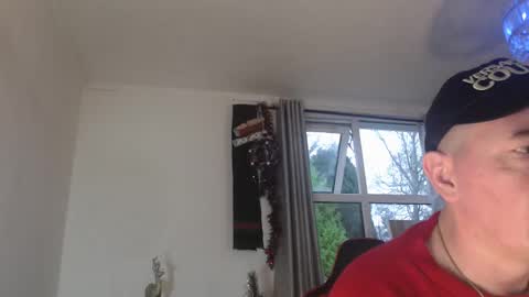 Snapshot of gavinkush chatting on 15, 12, 2025 gavinkush online show from 15, 12, 2025