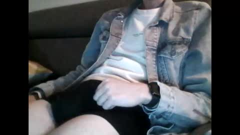 Snapshot of geil123569551 chatting on 19, 11, 2025 geil123569551 online show from 19, 11, 2025