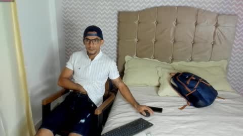 Snapshot of geminiano_hot chatting on 5, 12, 2024 geminiano_hot online show from 5, 12, 2024