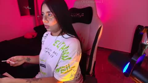 Snapshot of geminis11 chatting on 15, 11, 2025 geminis11 online show from 15, 11, 2025