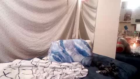 Snapshot of genderpalooza chatting on 2, 1, 2025 Lenzy LaCanada online show from 2, 1, 2025