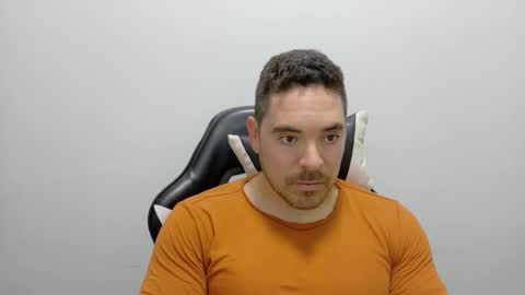 Snapshot of genesis_wb chatting on 25, 10, 2025 genesis_wb online show from 25, 10, 2025