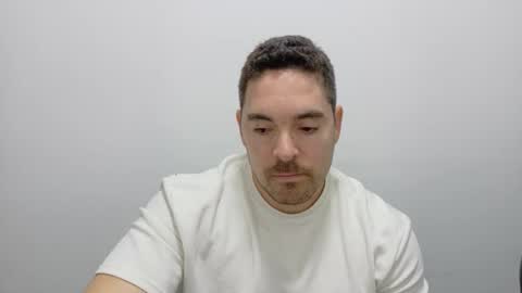 Snapshot of genesis_wb chatting on 26, 11, 2025 genesis_wb online show from 26, 11, 2025