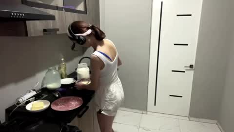 Riana online show from 10, 4, 2026