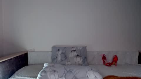 Snapshot of gentle__woman chatting on 25, 2, 2025 Chrisa online show from 25, 2, 2025