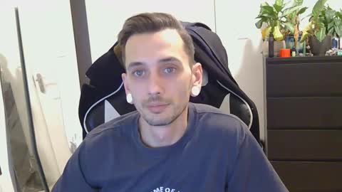 georgek0011 online show from 22, 12, 2025