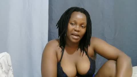 Snapshot of georgeous_kimberly chatting on 18, 11, 2025 georgeous_kimberly online show from 18, 11, 2025