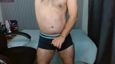 Snapshot of georgesmith_1 chatting on 25, 4, 2026 GEORGE online show from 25, 4, 2026