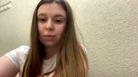 Snapshot of georginagina chatting on 15, 12, 2025 georginagina online show from 15, 12, 2025
