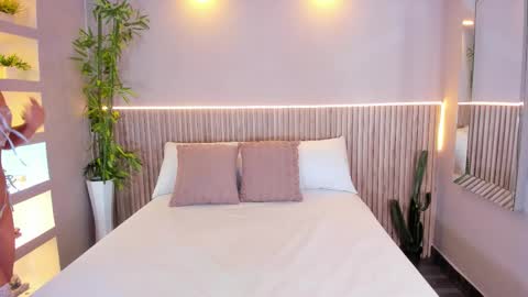 GeorginaReyes  online show from 14, 12, 2025