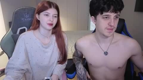 Ester and Ri online show from 16, 10, 2025