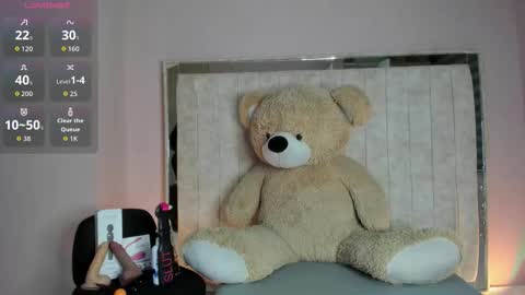 Danna Astrom online show from 2, 11, 2025