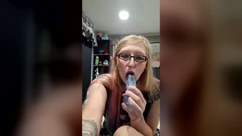 ghostgothdoll online show from 4, 8, 2026
