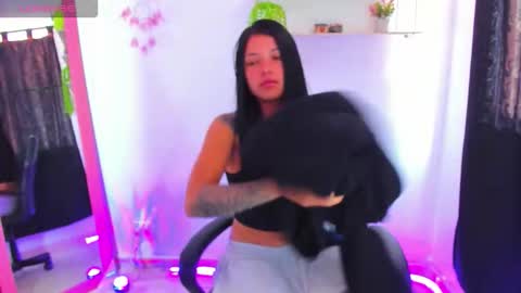 Snapshot of gia_contii chatting on 7, 1, 2026 giaaaa online show from 7, 1, 2026