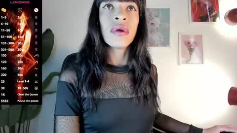 Snapshot of gia_demiee chatting on 4, 8, 2026 Gia Please help me with your thumbs up its important online show from 4, 8, 2026