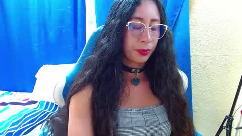 Gia  online show from 1, 6, 2026
