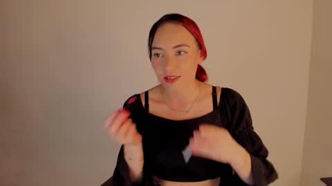 GIA WHITE Independet  online show from 25, 3, 2026