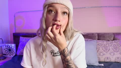 Snapshot of giaa_ross chatting on 27, 1, 2025 Gia online show from 27, 1, 2025