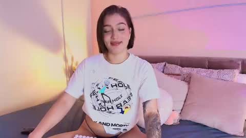 Snapshot of giaa_ross chatting on 5, 3, 2025 Gia online show from 5, 3, 2025