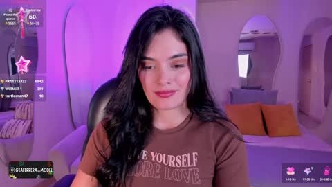 Gia Ferrera online show from 9, 1, 2025