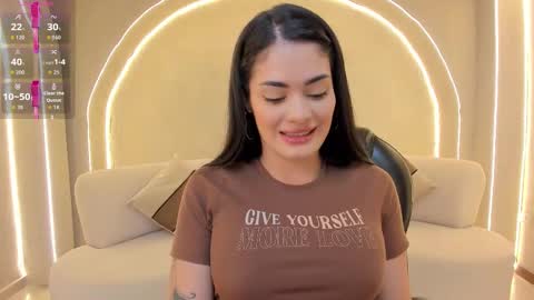 Gia Ferrera online show from 18, 11, 2025