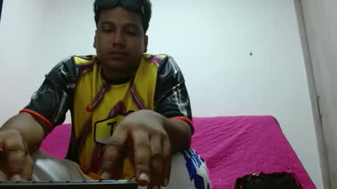 Snapshot of giant_feet chatting on 21, 5, 2026 BOSS online show from 21, 5, 2026