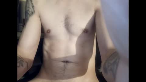 Snapshot of giantdick4u1991 chatting on 17, 11, 2025 giantdick4u1991 online show from 17, 11, 2025