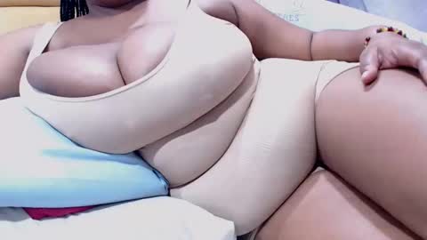 gianttitts online show from 18, 5, 2026