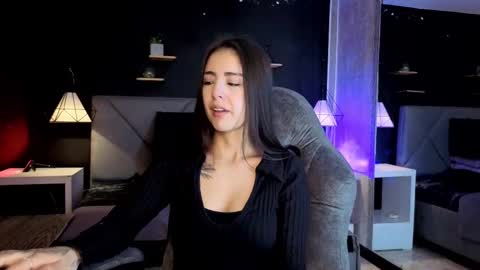 Gia online show from 21, 10, 2025