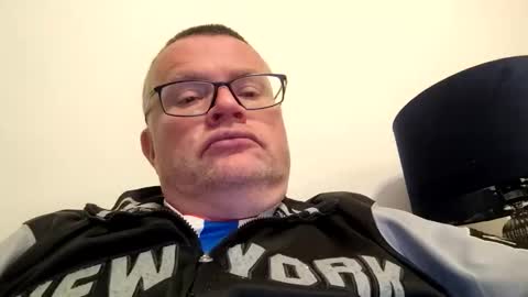 giddyup2222222 online show from 21, 4, 2026