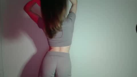 Snapshot of gigi_nix chatting on 8, 3, 2025 Gigi online show from 8, 3, 2025