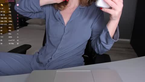 gigihadd online show from 26, 3, 2026