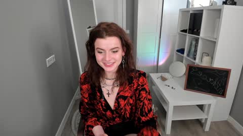 Snapshot of gin_yoon chatting on 31, 1, 2025 Gin online show from 31, 1, 2025