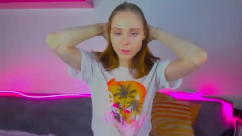 Snapshot of gina_lovelyy chatting on 10, 10, 2025 Gina online show from 10, 10, 2025