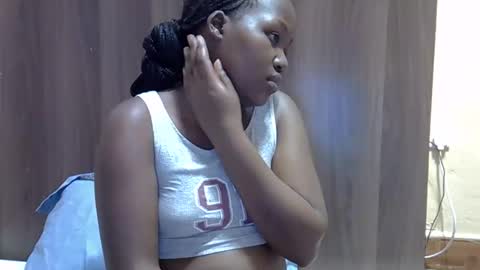 Snapshot of gina_sassy chatting on 25, 10, 2025 Adiliah online show from 25, 10, 2025