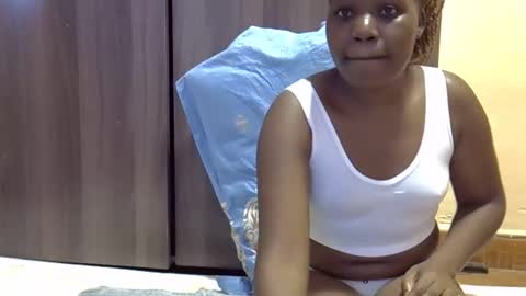 Snapshot of gina_sassy chatting on 16, 11, 2025 Adiliah online show from 16, 11, 2025