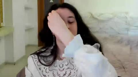 Kate online show from 10, 3, 2026