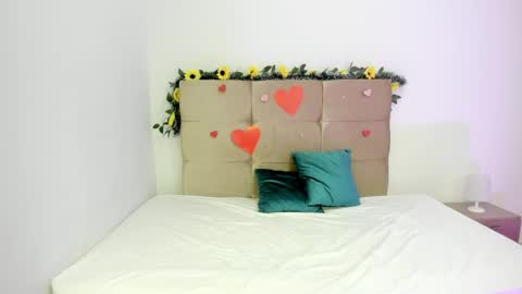 Gine online show from 5, 3, 2025