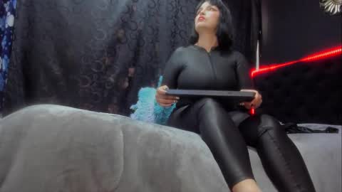 Miss online show from 6, 1, 2025