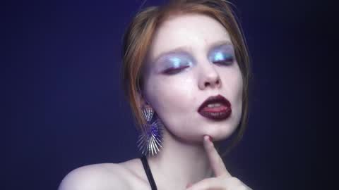        im expecting 350 thumbs up on my altar   online show from 5, 2, 2025