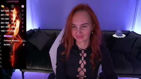 Snapshot of gingergazee chatting on 22, 11, 2025 GinegerGazee online show from 22, 11, 2025