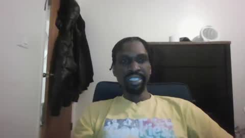 gino_crazy87 online show from 21, 1, 2025